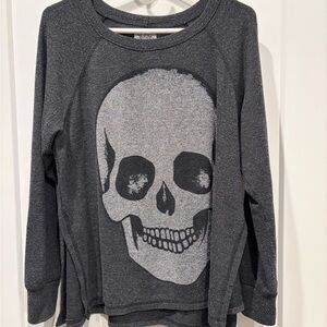 Designer Lauren Moshi soft skull crewneck women’s top
